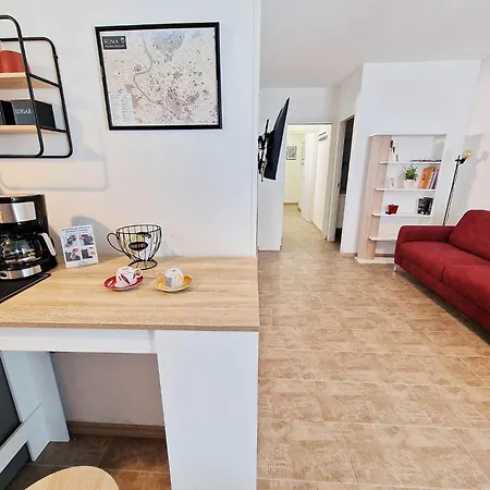 Appartamento Metro C House - Stazione Borghesiana Roma
